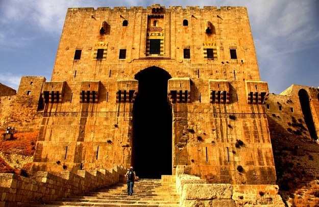 entrance to citadel Aleppo